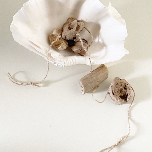 Thirdlee & Co Driftwood Garland - Picture 3 of 8